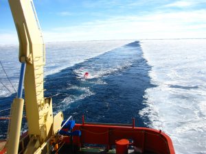 Surveying on the RVIB Palmer in 2014 offshore the Sabrina Coast (Aurora subglacial basin, East Antarctica). Credit: Sean Gulick.