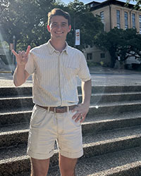 Portrait photo of Gavin