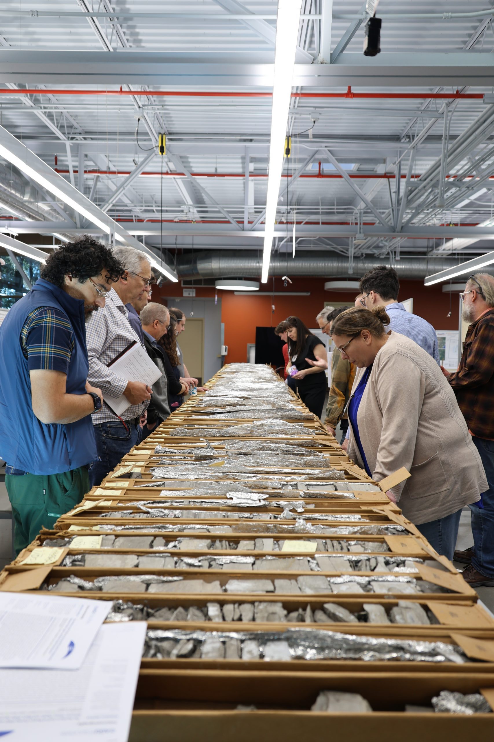 GBDS Core workshop attendees view core samples